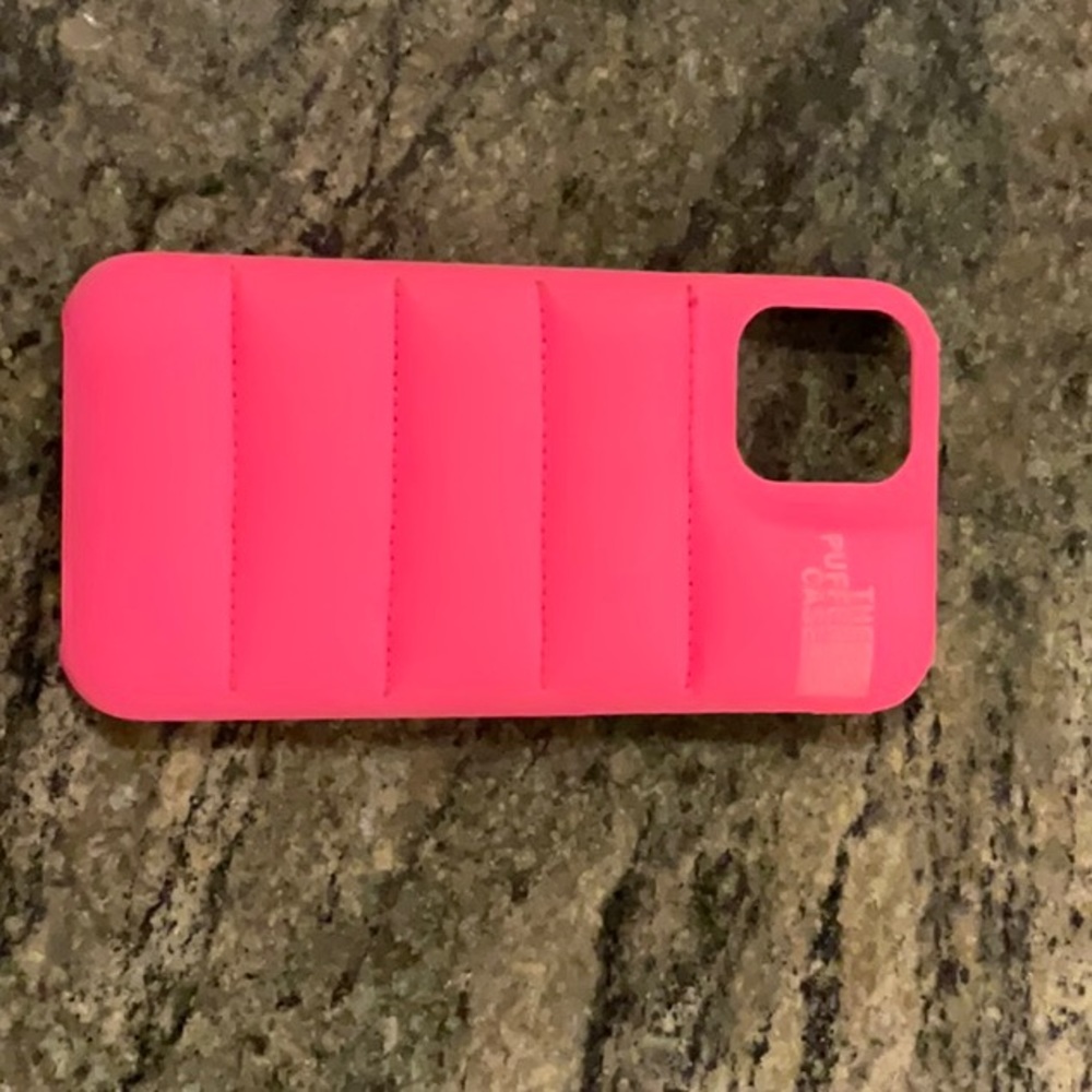 Hot Pink puffer case iPhone 12